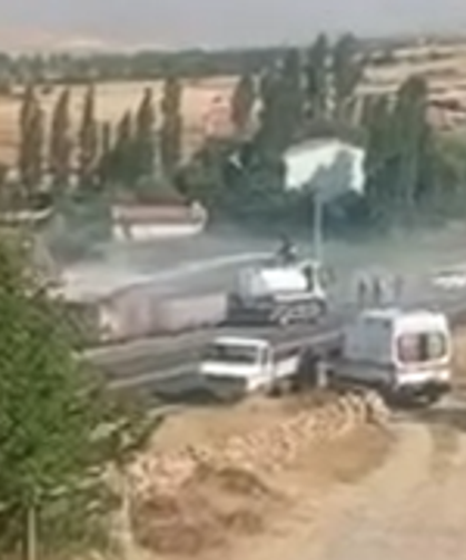 Çayırlı’da samanlık alevlere teslim oldu