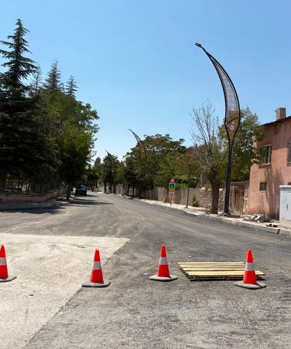 Fertek’de yol yeniden ulaşıma hazırlanıyor