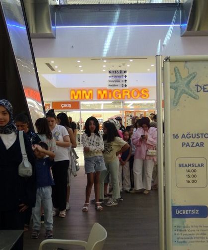 Niğde’de çocuklar kokulu mum atölyesinde buluştu