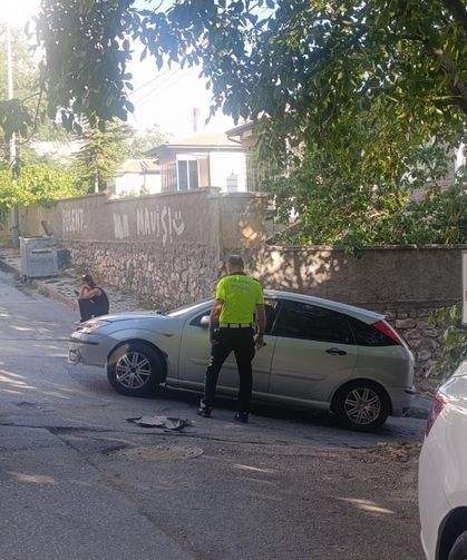 Yukarı Kayabaşı’nda kaza: 2 otomobil çarpıştı
