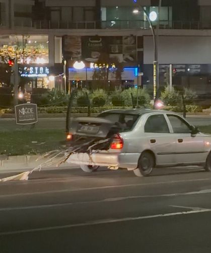 Niğde-Bor yolunda görenleri şaşırtan görüntü