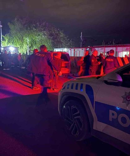 Asker uğurlamasında tüfekle ateş açan şahıs kendini yaraladı