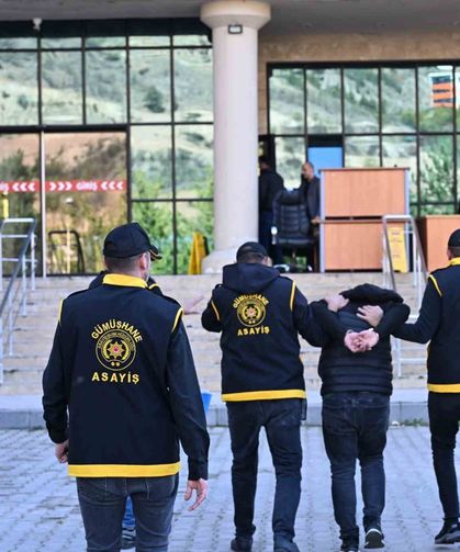 İki evden altın ve para çalındı, şüpheli yakalandı