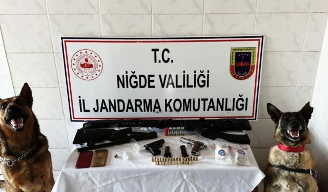 Ağşaçar Köyünde uyuşturucu operasyonu: 3 gözaltı