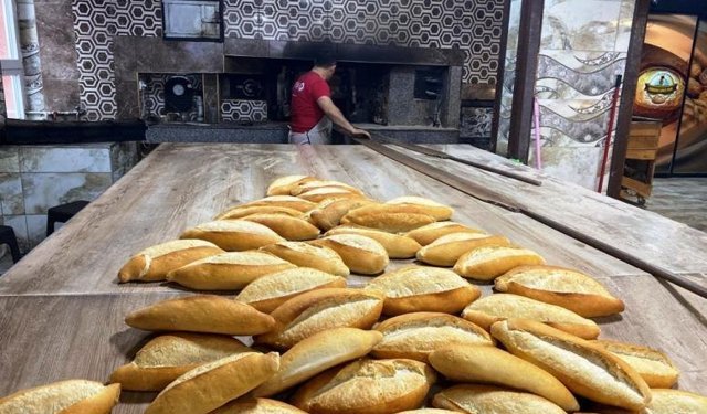    Ekmeğe gelen 25 kuruş zam değil unun parası