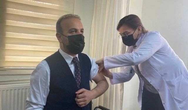 Yerli aşı TURKOVAC'ın Niğde’de uygulanmaya başlandı