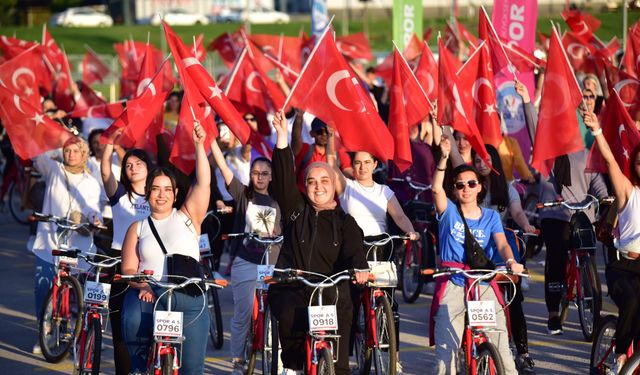 Spor A.Ş.'den Zafer Bayramı'na özel bisikletle zafer turu