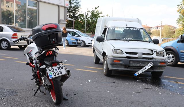 Ehliyetsiz sürücü kazaya neden oldu: 3 yaralı