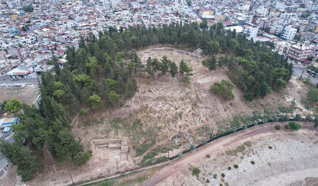 9 bin yıllık höyükte Hitit dönemi sur izlerine rastlandı