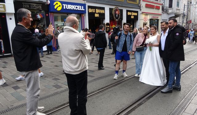 İranlı gelin ve damada yoğun ilgi