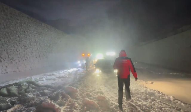 Niğde-Çiftlik yolu trafiğe açıldı