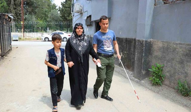 Görme engelli gence ’çalışıyor’ diye rapor tutuldu, annesine dava açıldı