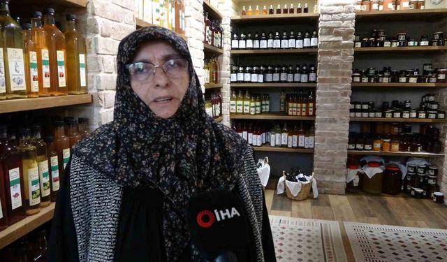 Dededen kalma tariflerle sirke yapıyor