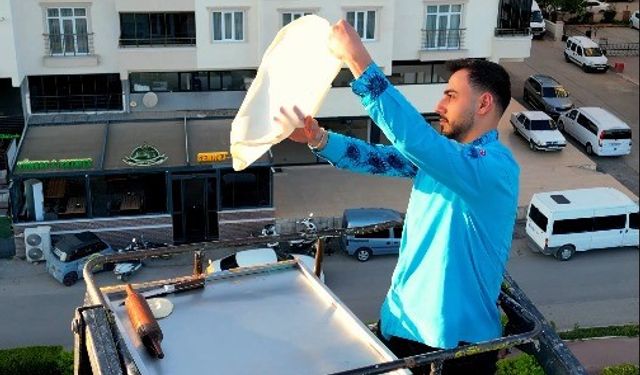 Kilis katmeri gökyüzünde açıldı