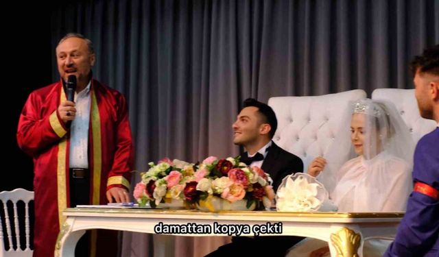 Nikah töreninde tebessüm ettiren anlar