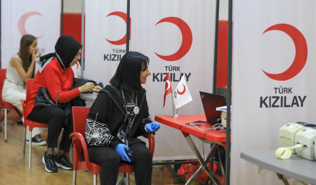 Türk Kızılay, gönüllü kan bağışçısında dünya 3'üncüsü