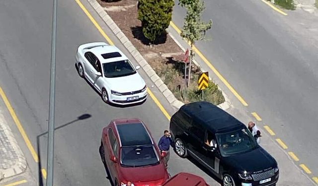Niğde’de biri TOGG olan 2 otomobil çarpıştı