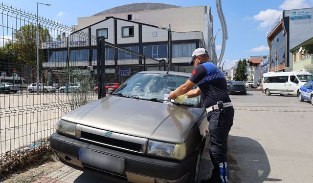 Kaldırımı işgal edene uyarı, kurala uymayana ceza