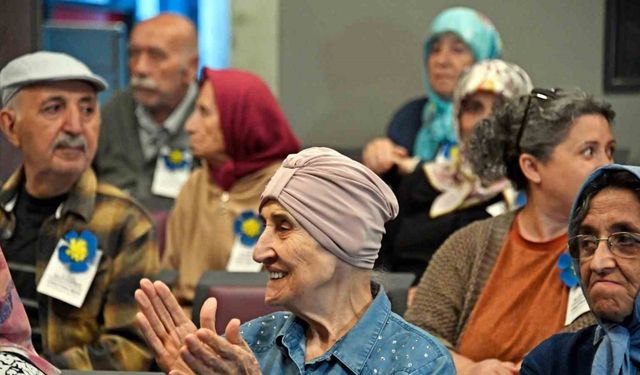 Alzheimer gününde, asırlık çınarlar unutmadıkları böyle kanıtladı