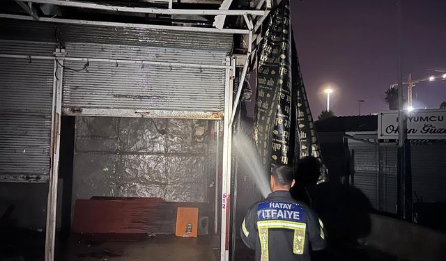 Metruk iş yerinde çıkan yangın söndürüldü