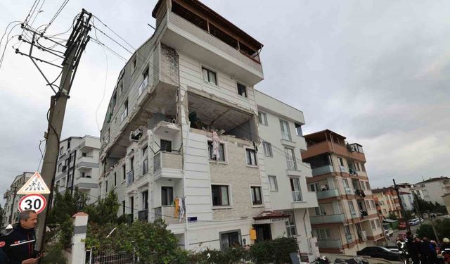 Doğalgaz patlamasının yaraları sarılıyor