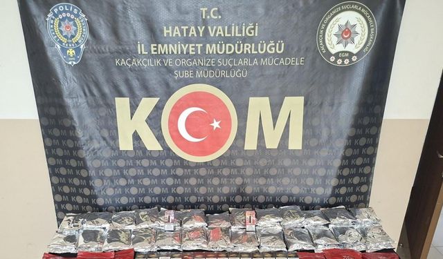Kargo paketinden 61 kilo kaçak nargile tütünü çıktı