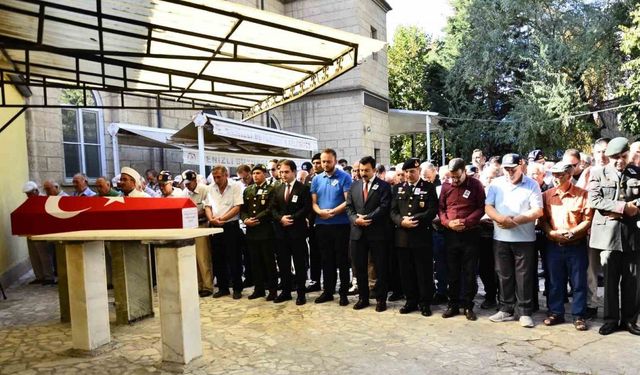 Kıbrıs Gazisi askeri törenle son yolculuğuna uğurlandı