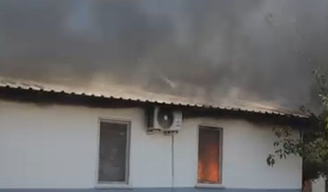 Yaşlı kadının yalnız yaşadığı ev yandı