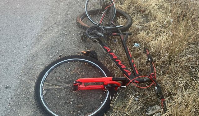 Kamyonetin çarptığı bisikletli öldü