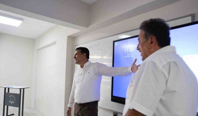 Öğrencilere ücretsiz eğitim ve kütüphane desteği