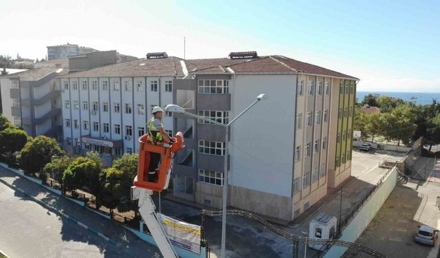 Okul yolları artık daha aydınlık