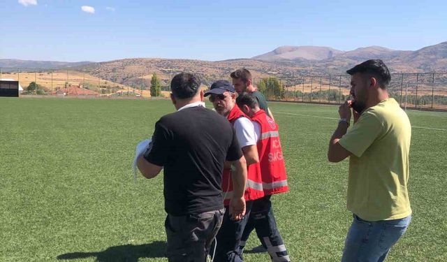 Parmağı kopan vatandaş için ambulans helikopter havalandı