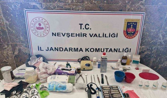 Seyyar dişçiyi kullandığı malzemeler ele verdi