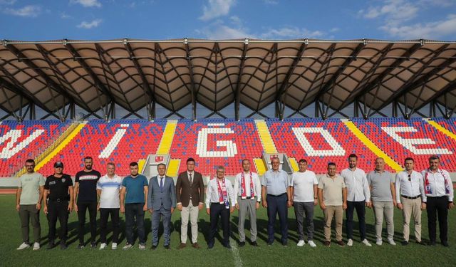 Niğde Stadyumu’nda açılış öncesi inceleme
