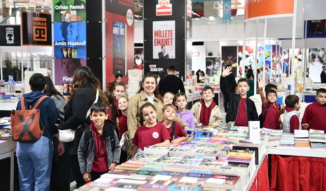 Öğrencilerden Kitap fuarına tam not