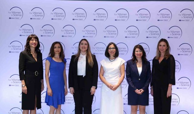 ‘Bilim Kadınları İçin’ Programı’nın 20 yılı aşan yolculuğu kitap oldu
