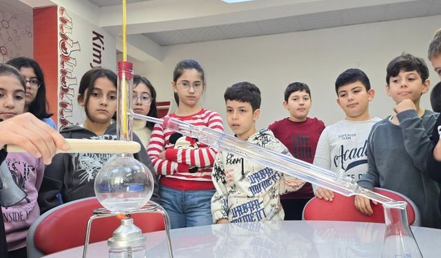 Bayram sevinci bilim ve teknolojiyle taçlandı