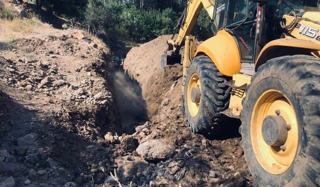 İmece usulü yenilenen çeşme hizmete açıldı