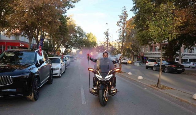 Motosikletle umre yolculuğunu tam 15 bin kilometreyle tamamladı