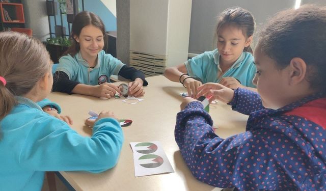 Öğrencilerden anlamlı rozet tasarımı