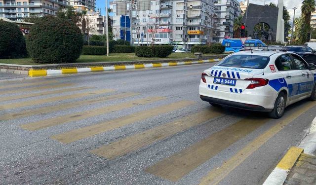 Para transfer aracının çarptığı genç kız yaralandı