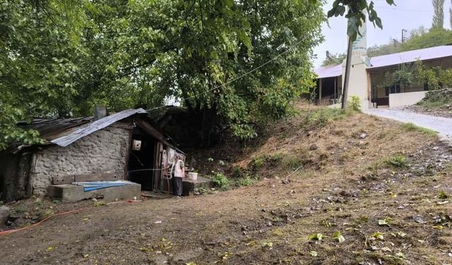 Tarihi değirmendeki yangını imam söndürdü