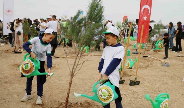 Adana’da 840 bin fidan toprakla buluştu