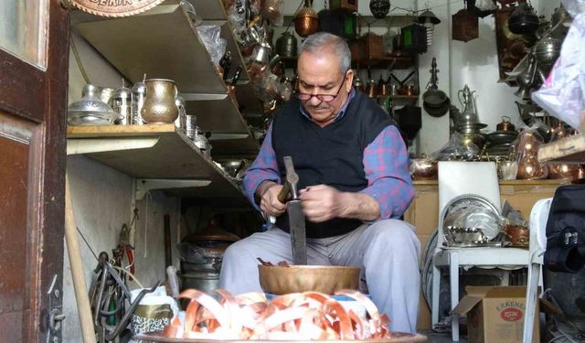 Bakır bileklikler yeniden moda oldu