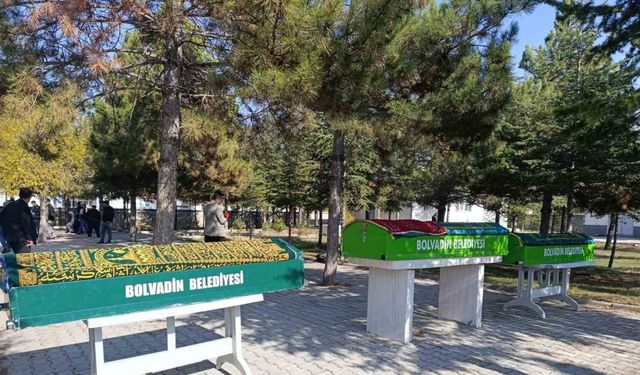 Hayatını kaybeden anne ve çocuklarına veda edilecek