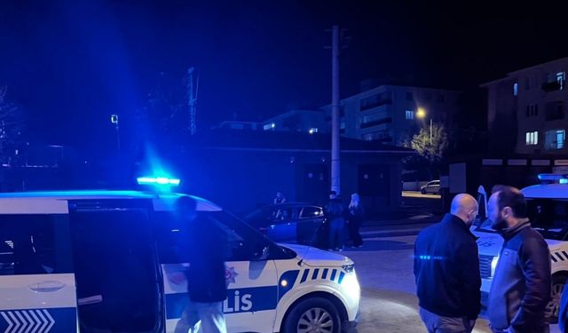 Kız arkadaş kavgasında kurusıkı ile rastgele ateş etti