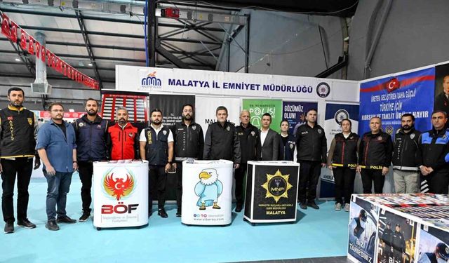 Kitap Fuarı’nda Emniyet’ten bilgilendirme standı