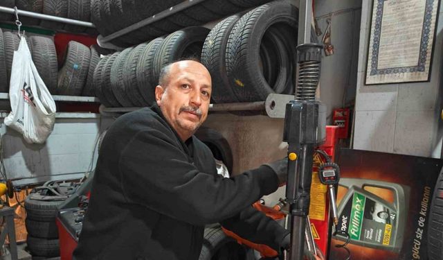 Ustasından kış lastiği uyarısı: "Can güvenliğimiz için lastiklerimizi taktıralım"