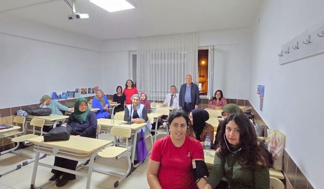 Niğde HEM’de hasta ve yaşlı hizmetleri eğitimi sürüyor