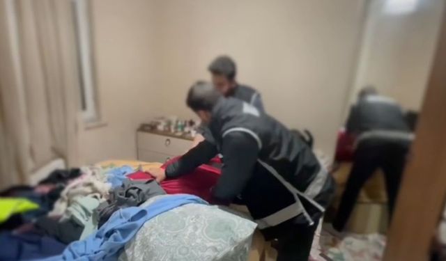 40 yıl hapis cezasıyla aranıyordu, gardıroptan çıktı